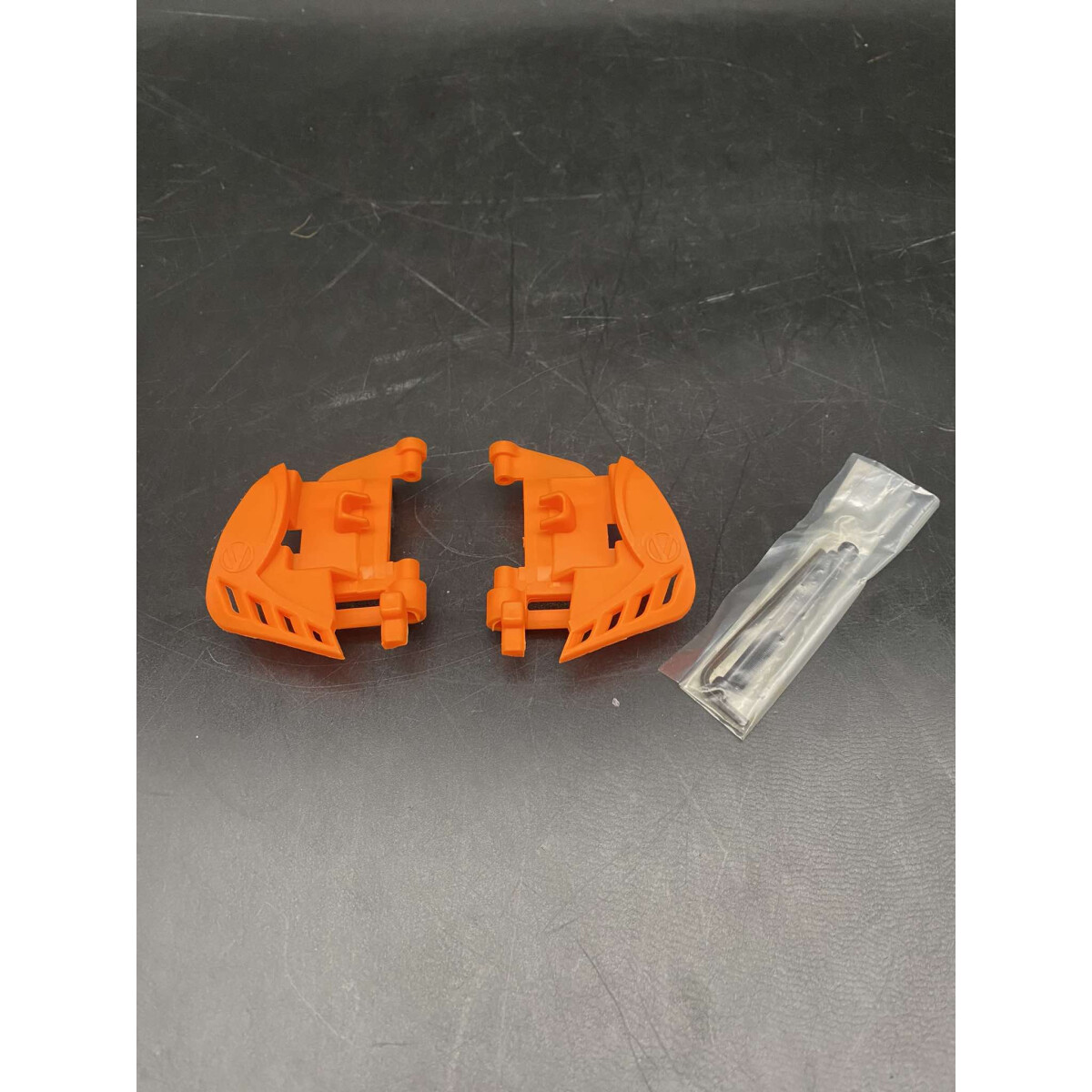 Virtue VIO V2 Hinge Locks Orange